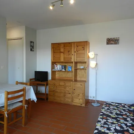 Le Lavandou, 2 Pieces, 4 Personnes - Fr-1-251-696 Apartment *