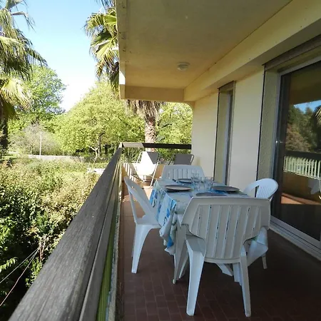 Le Lavandou, 2 Pieces, 4 Personnes - Fr-1-251-696 Apartment *